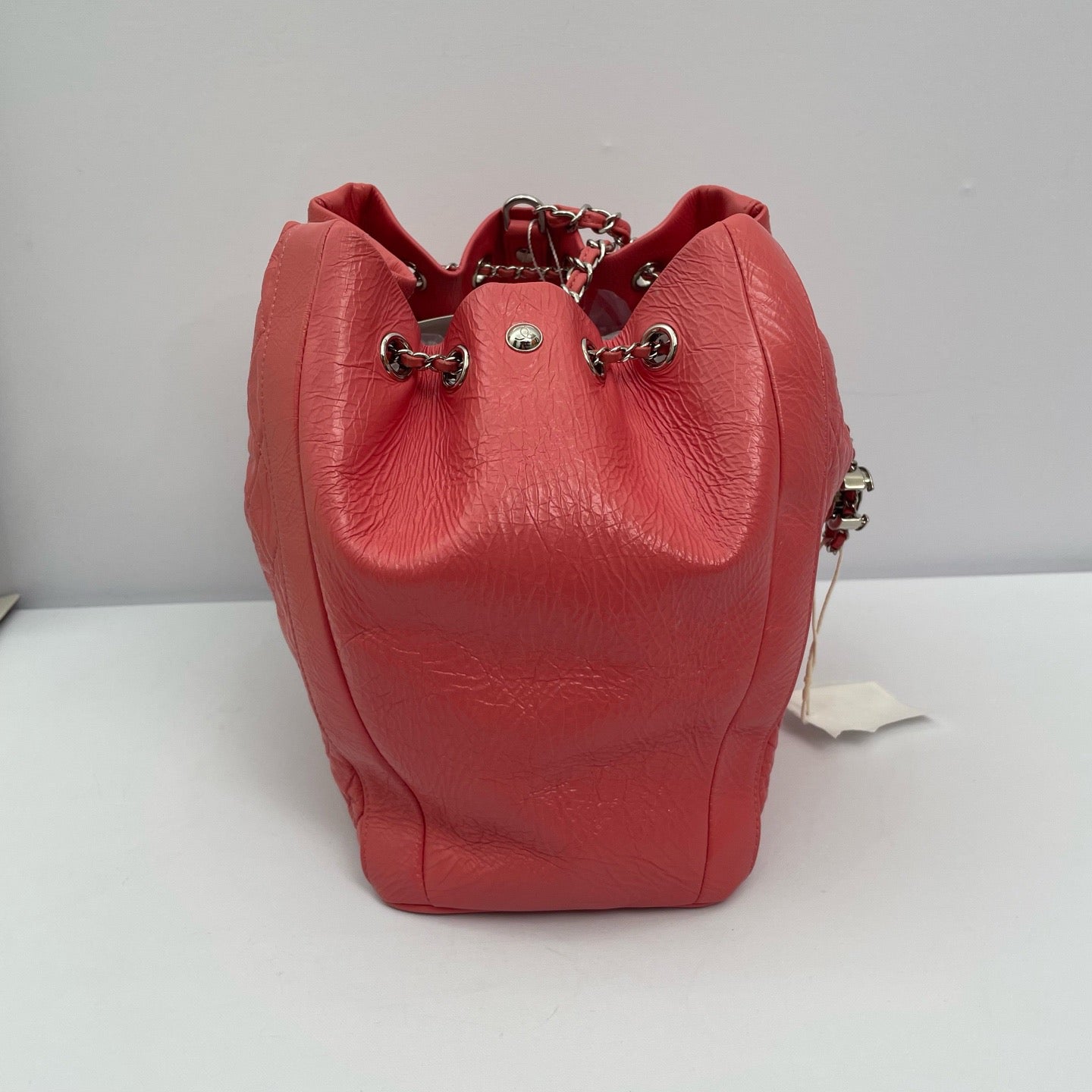 Chanel - Drawstring Bucket Bag - Oiled wax leather - Pink - (medium)