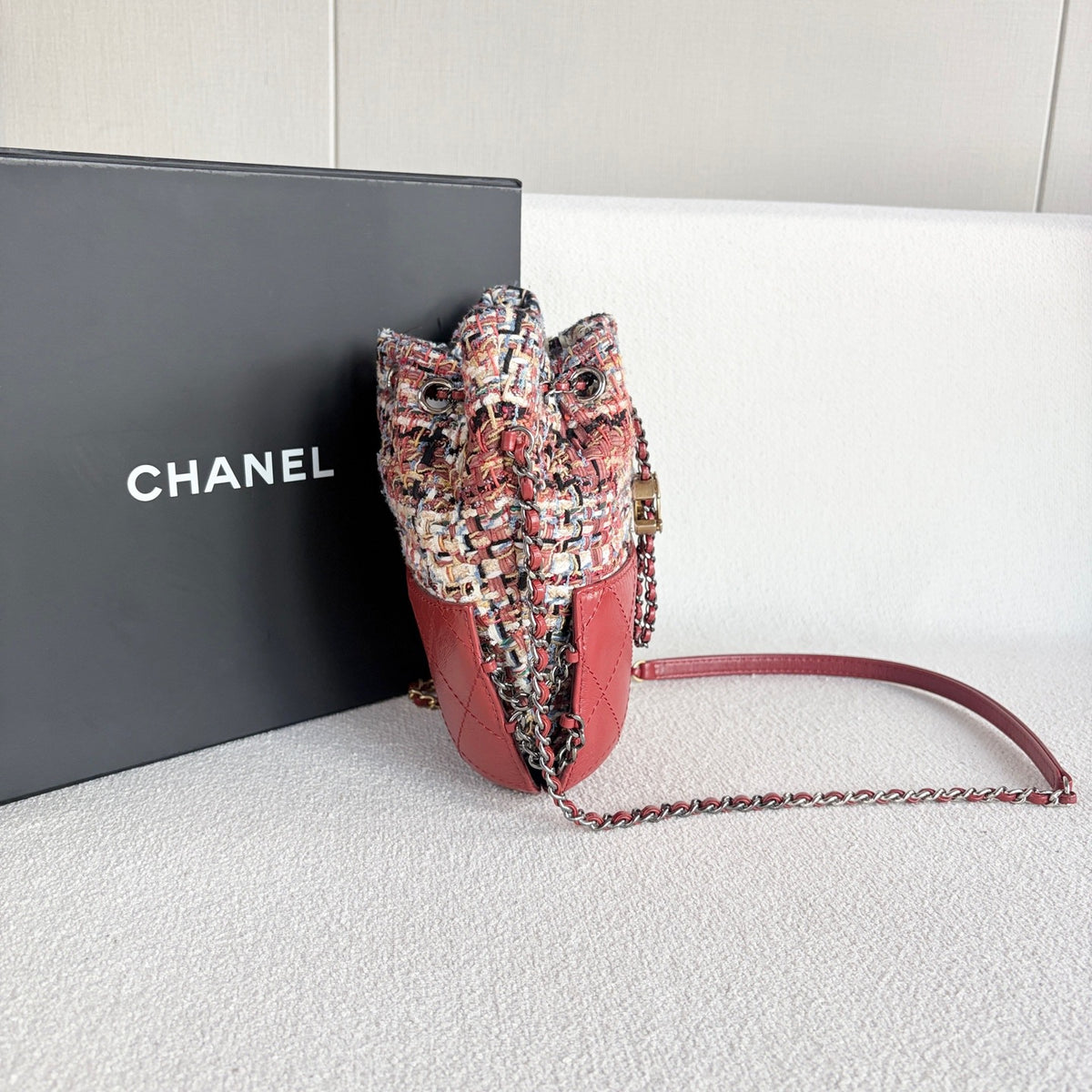 Chanel - Drawstring Bucket Bag - Tweed - Red - (mini)