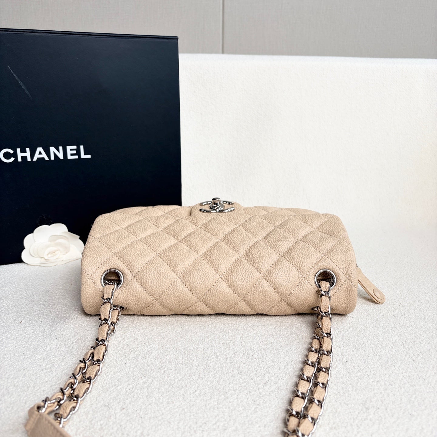 Chanel - Easy CF - Caviar leather - Beige with Silver-Tone Hardware - (medium)