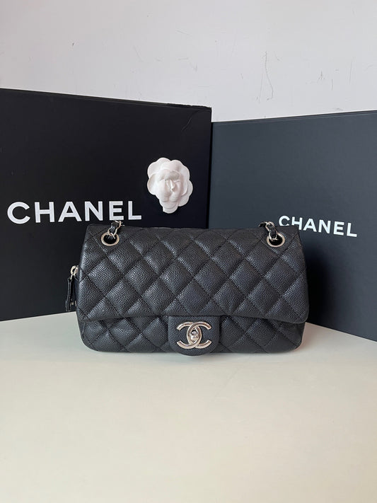 Chanel - Easy Classic Flap Small - Leather - Black - (small)