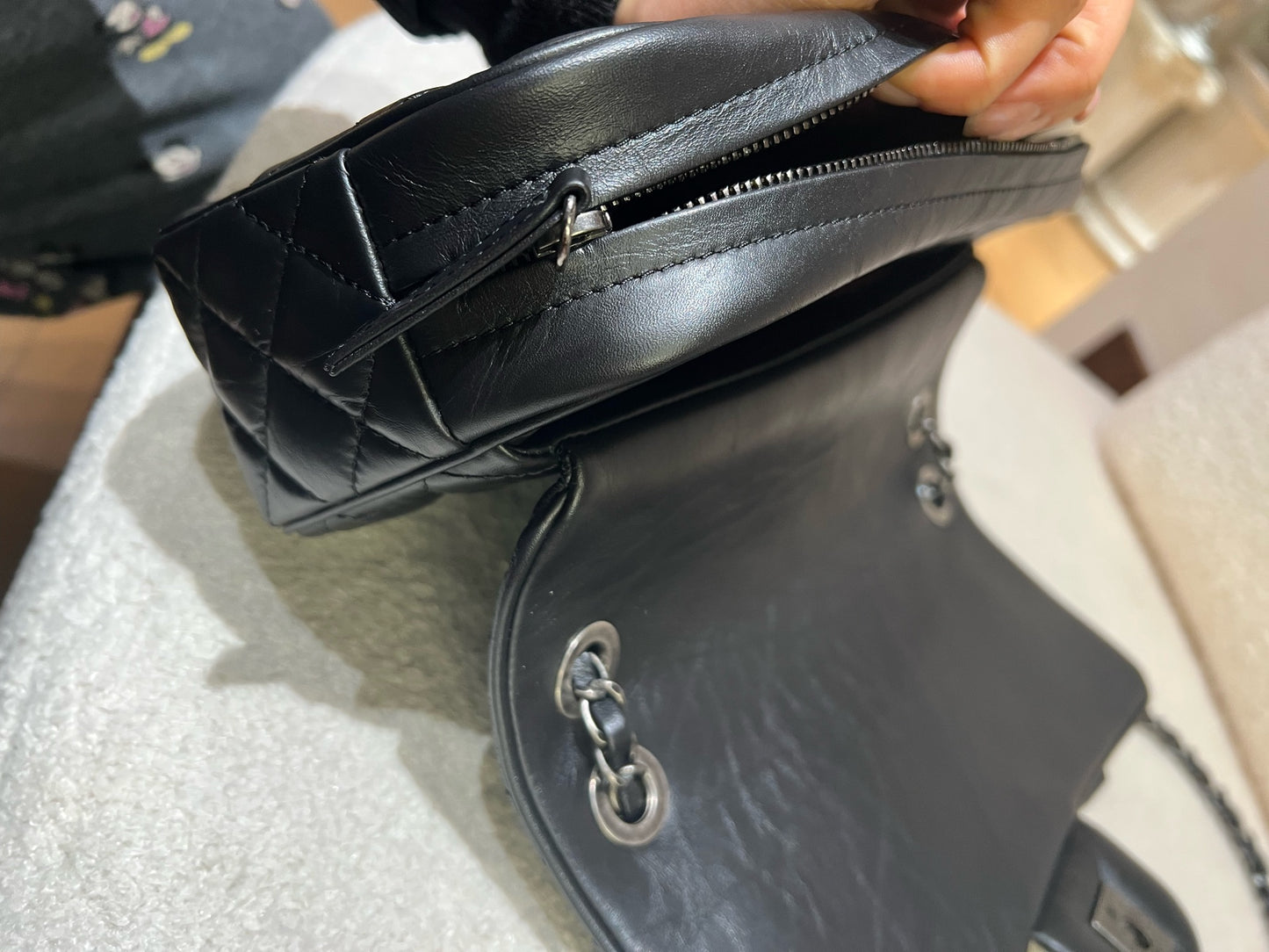 Chanel - Easy Flap (Airport Series) - Aged calfskin leather - Black with Silver-Tone Hardware - (Medium)