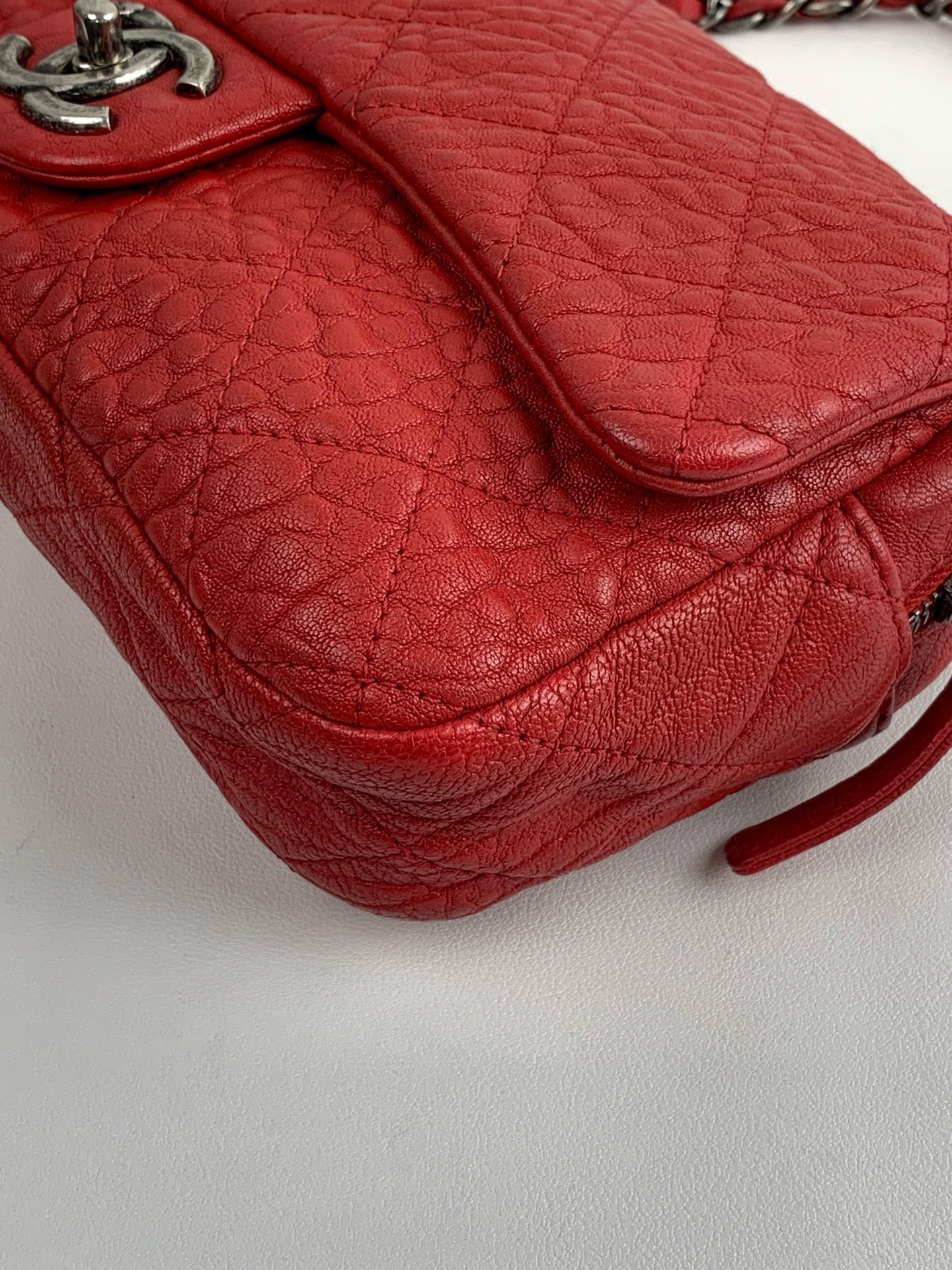 Chanel - Easy Flap - Calfskin - Red - (medium)