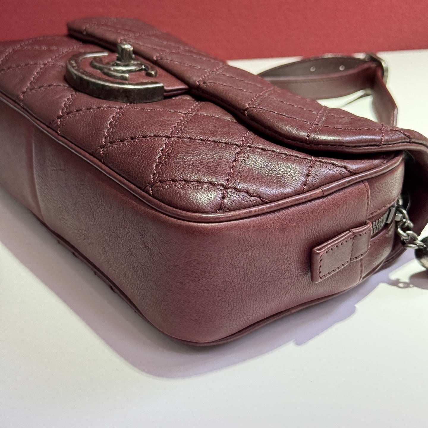 Chanel - Edinburgh Flap Bag - Leather - Burgundy - (medium)
