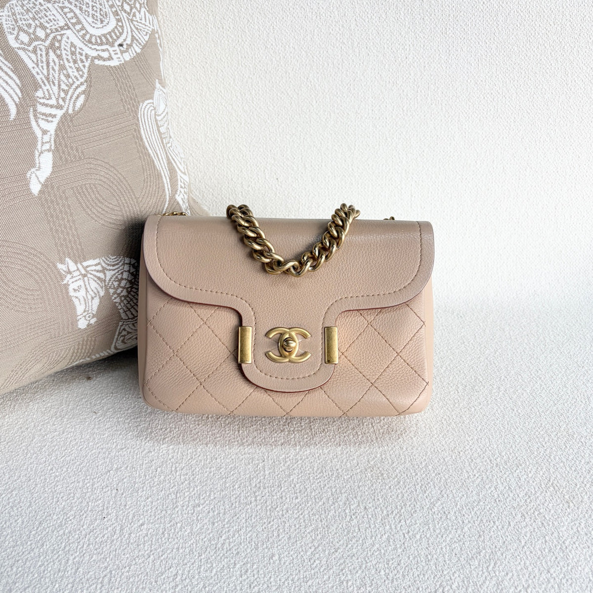 Chanel - Edinburgh Series Messenger Bag - Leather - Beige - (mini)