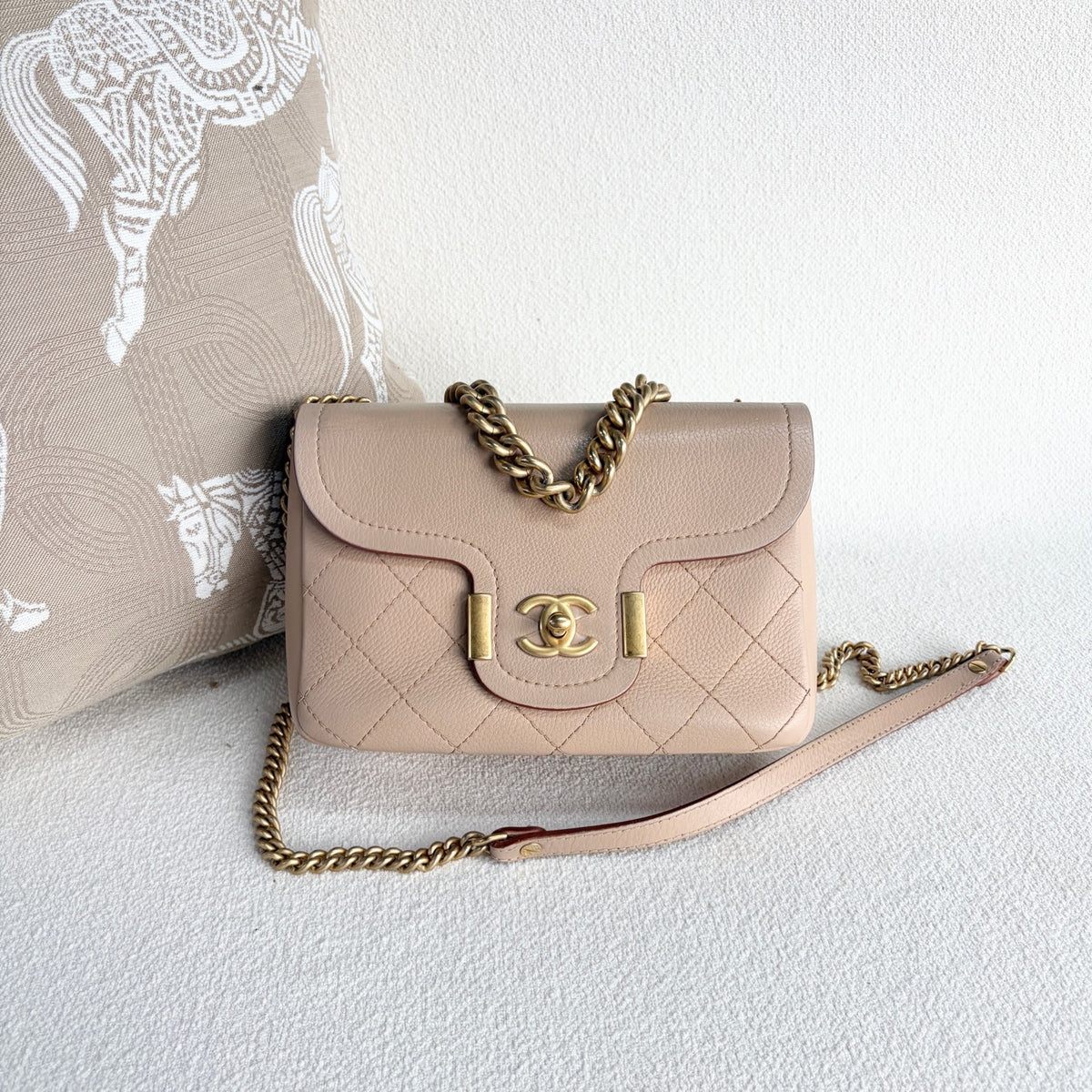 Chanel - Edinburgh Series Messenger Bag - Leather - Beige - (mini)