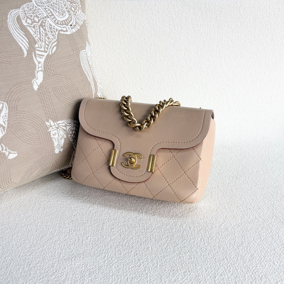 Chanel - Edinburgh Series Messenger Bag - Leather - Beige - (mini)