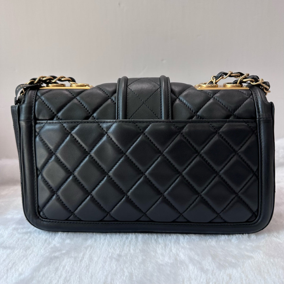 Chanel - Elegant CC Flap - Leather - Black - (medium)