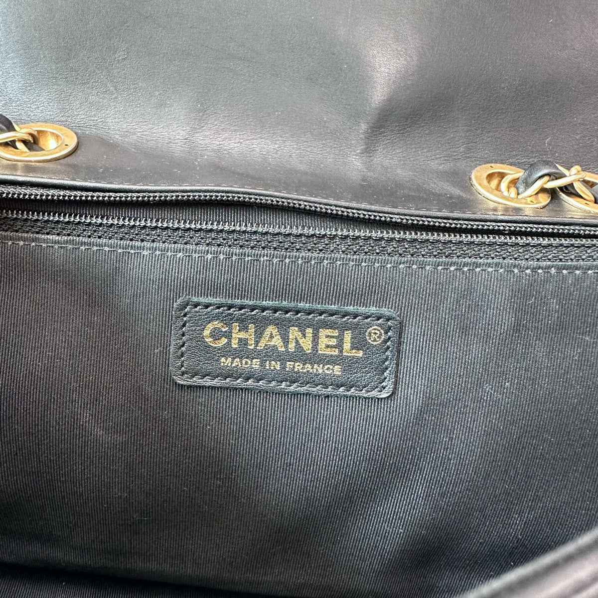 Chanel - Elegant CC Flap - Leather - Black - (medium)