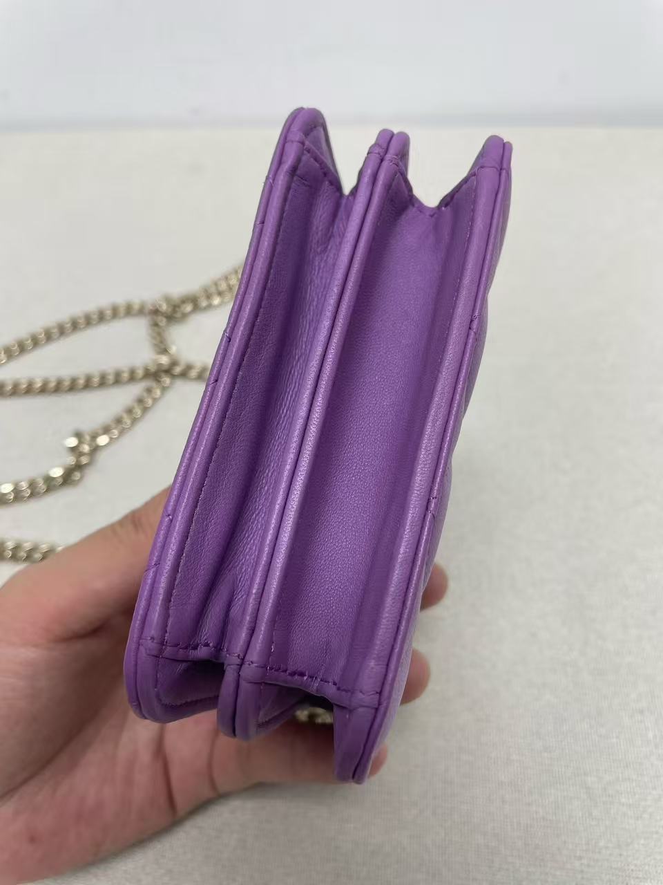 Chanel - Enamel Handle Mini Chain Bag - Lambskin leather - Purple - (mini)