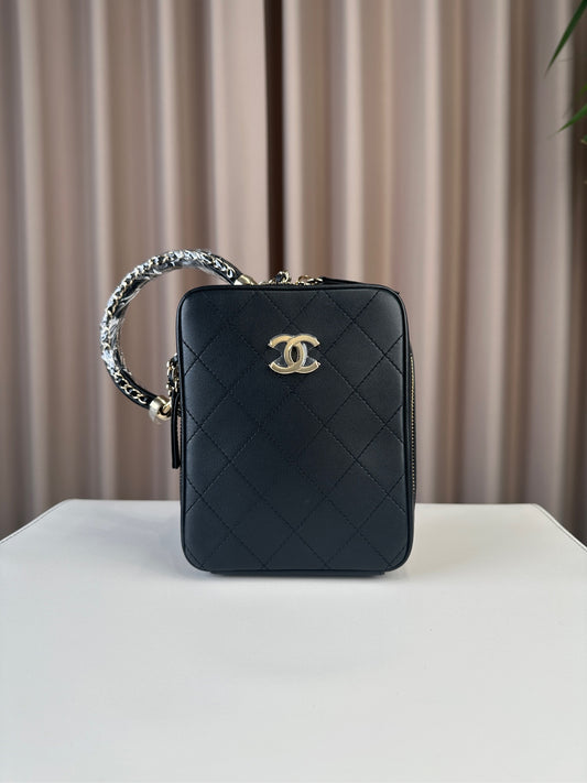 Chanel - Evening Bag - Leather - Black - (small)