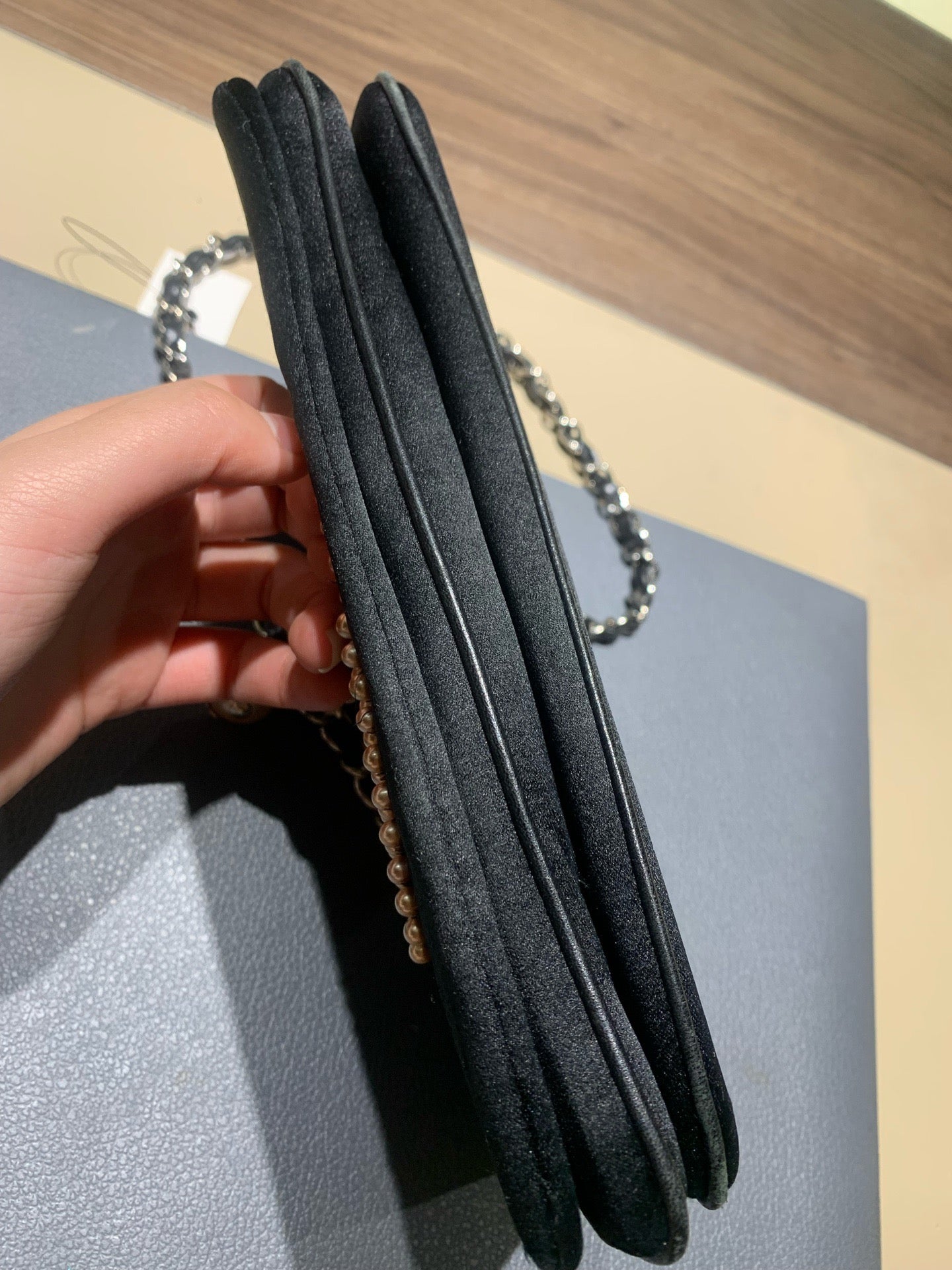Chanel - Faux Pearl CC Satin Flap Bag - Silk - Black - (small)