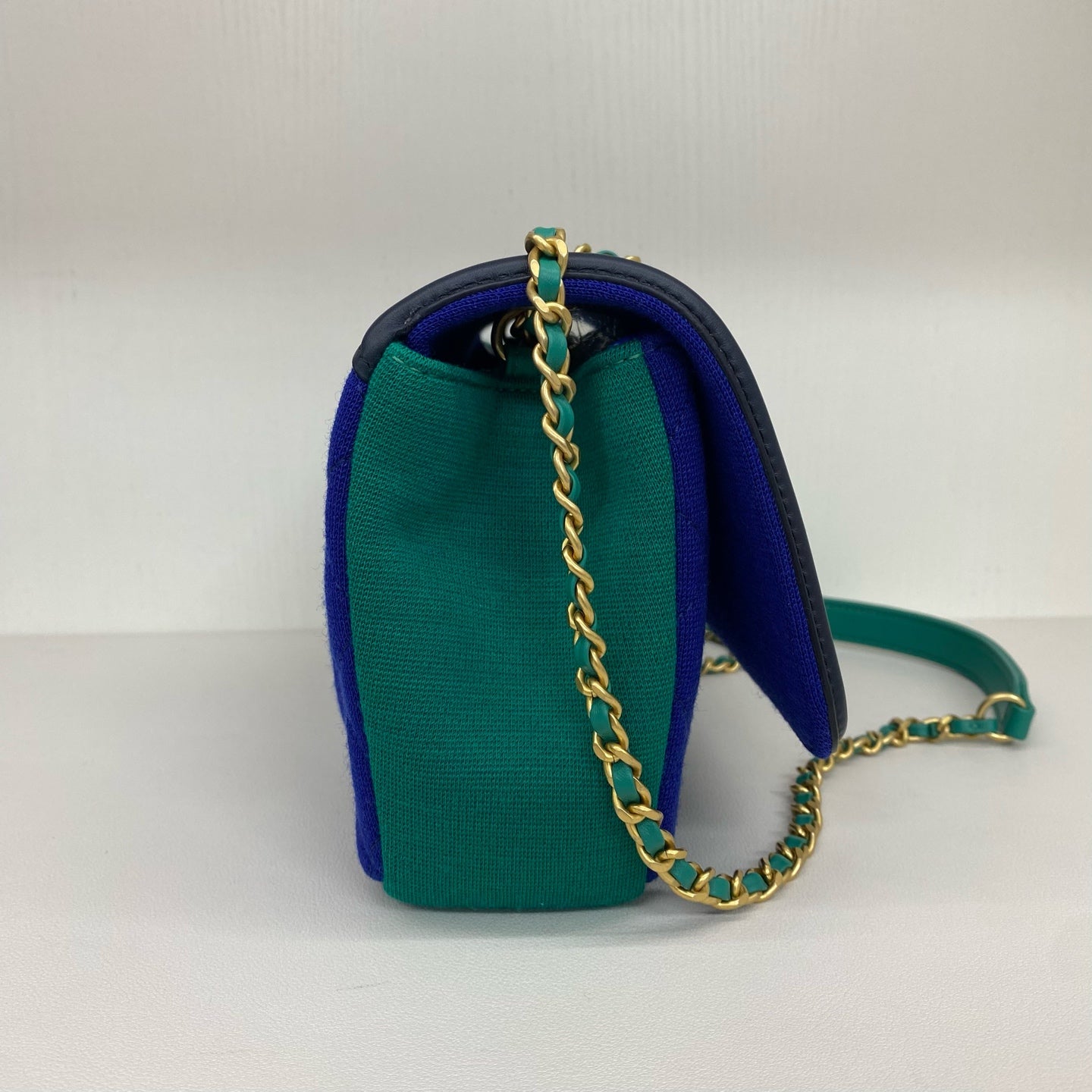 Chanel - Filigree Flap Bag - Canvas with leather trim - Blue and Green with Gold-Tone Hardware - (Small)