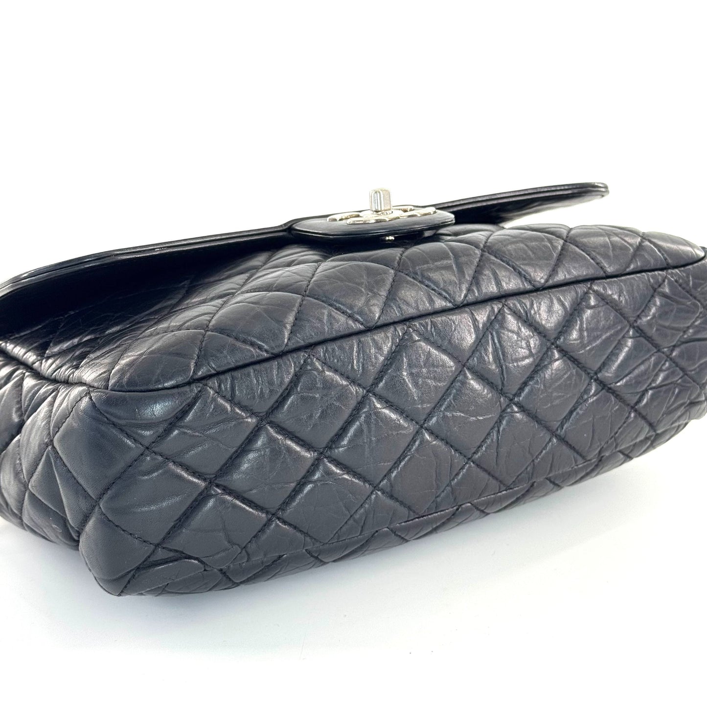 Chanel - Flap Bag - Cowhide leather - Black with Silver-Tone Hardware - (Medium)