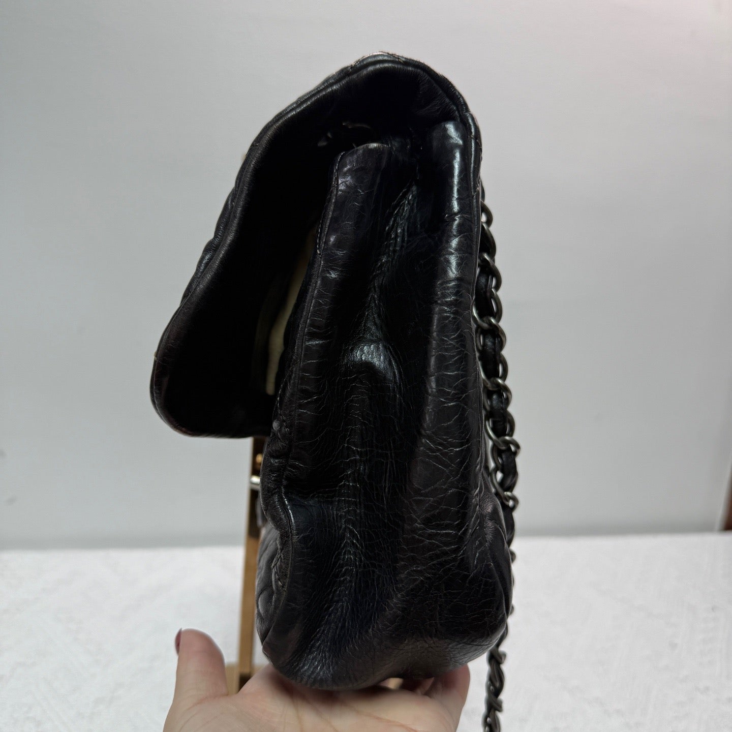 Chanel - Flap Bag - Distressed lambskin leather - Black with Ruthenium-Tone Hardware - (medium)
