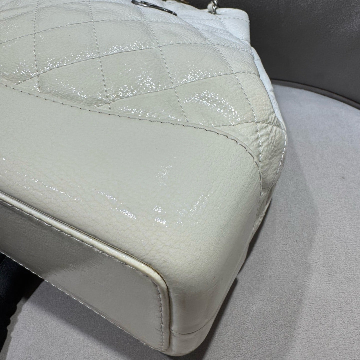 Chanel - Gabrielle Backpack - Aged calfskin and smooth leather - Beige - (Small)