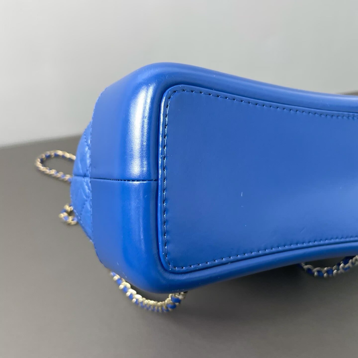 Chanel - Gabrielle Drawstring Backpack - Waxed leather with patent leather base - Blue - (Small)