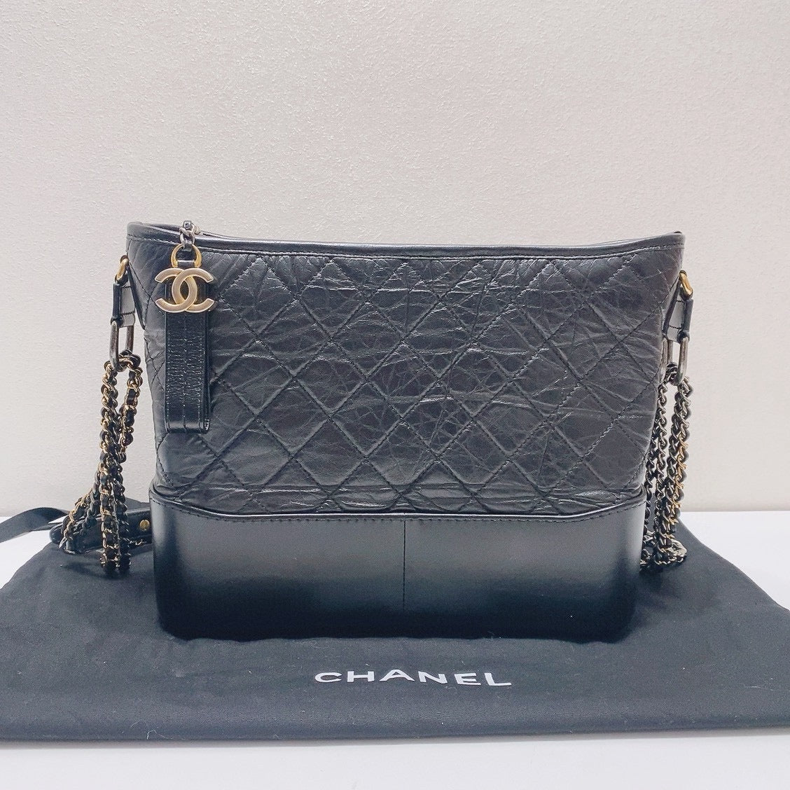 Chanel - Gabrielle Hobo Bag - Calfskin leather - Black - (medium)