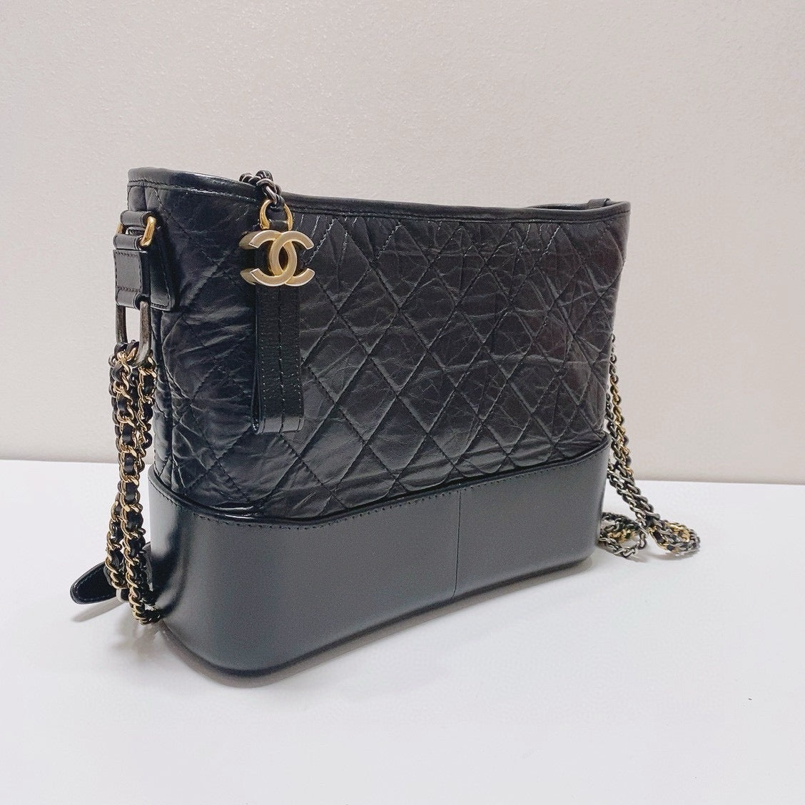 Chanel - Gabrielle Hobo Bag - Calfskin leather - Black - (medium)