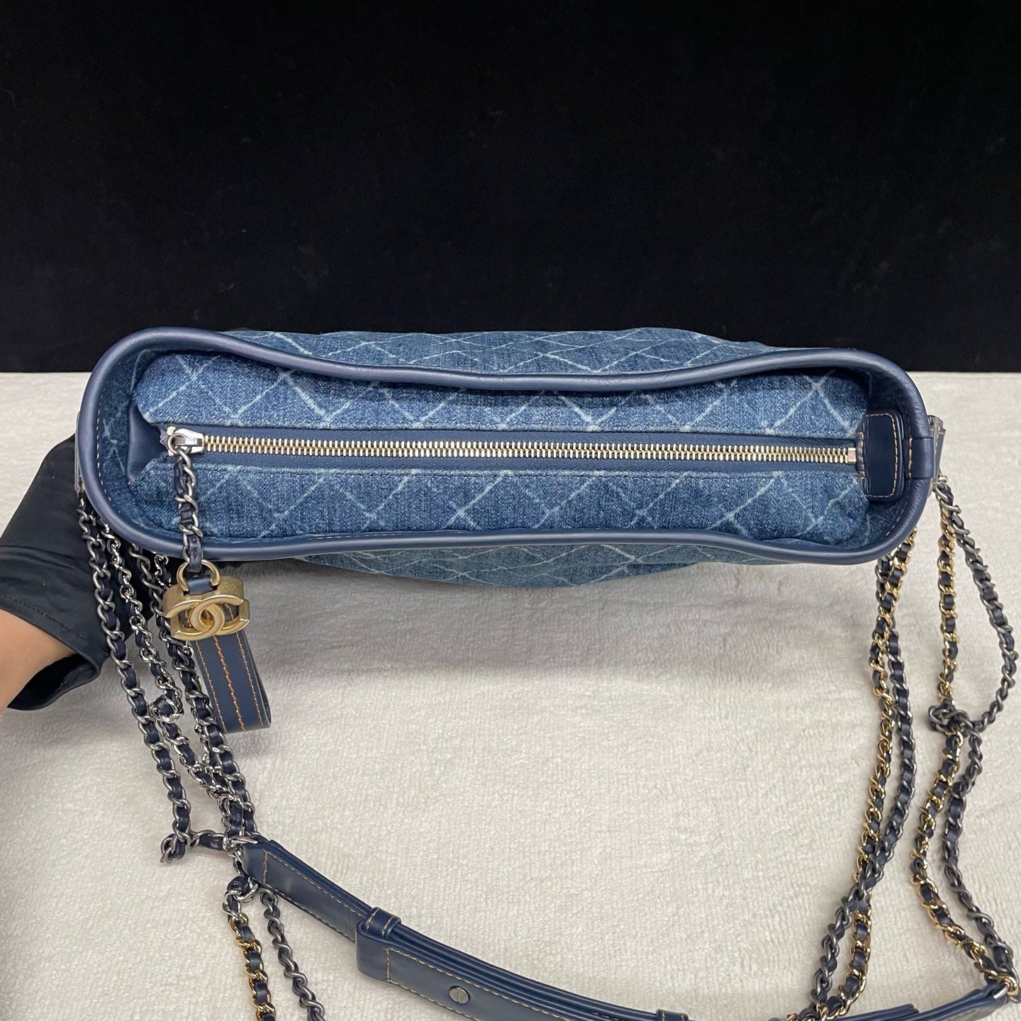 Chanel - Gabrielle Hobo Bag - Denim and leather - Blue - (medium)