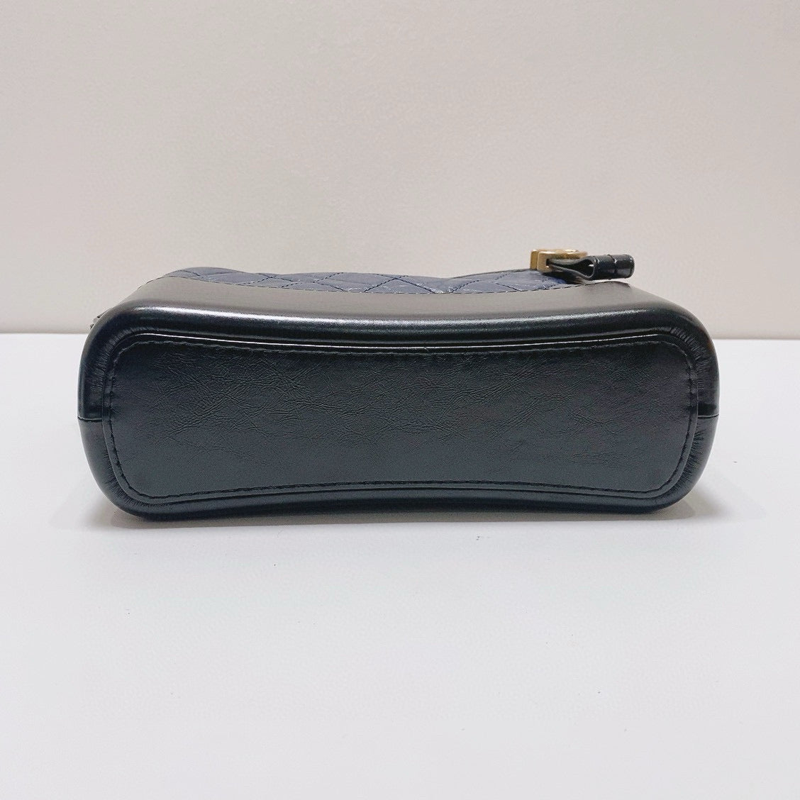 Chanel - Gabrielle Hobo Bag - Distressed calfskin and smooth calfskin leather - Blue and Black - (Medium)