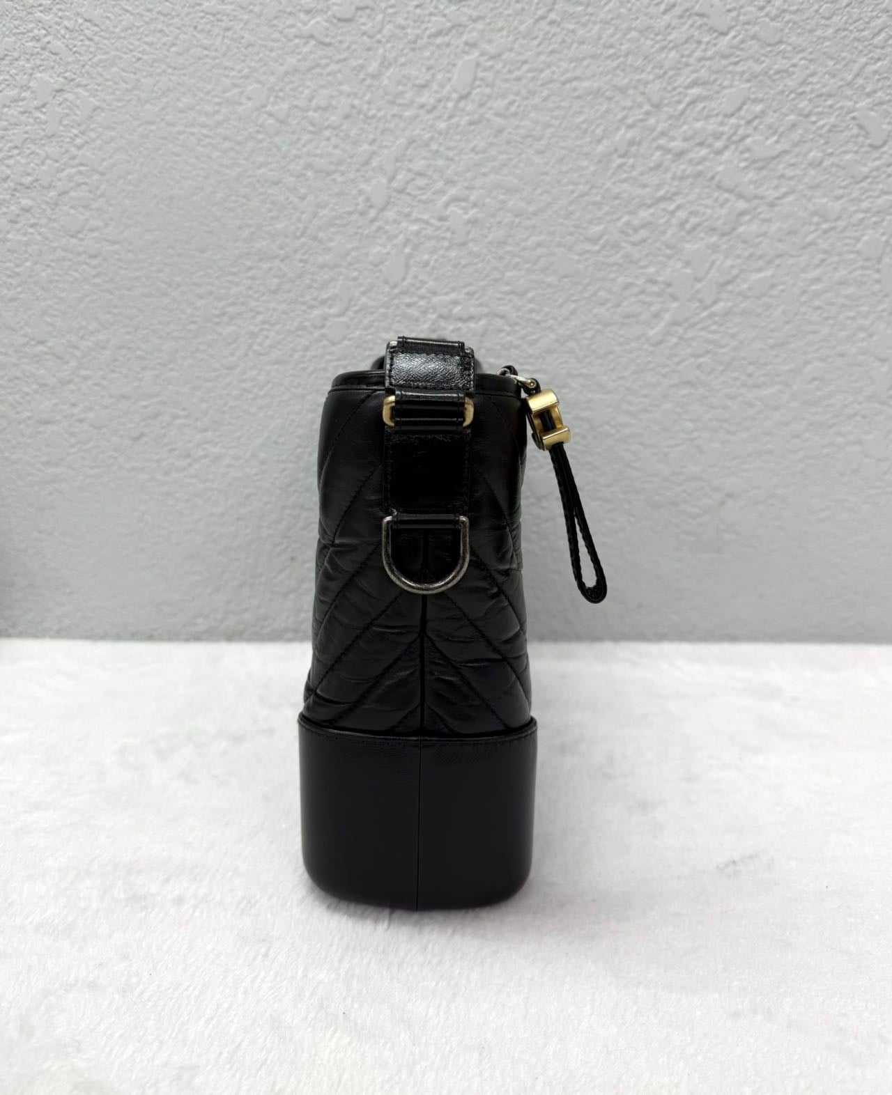 Chanel - Gabrielle Hobo Bag - Leather - Black - (Medium)