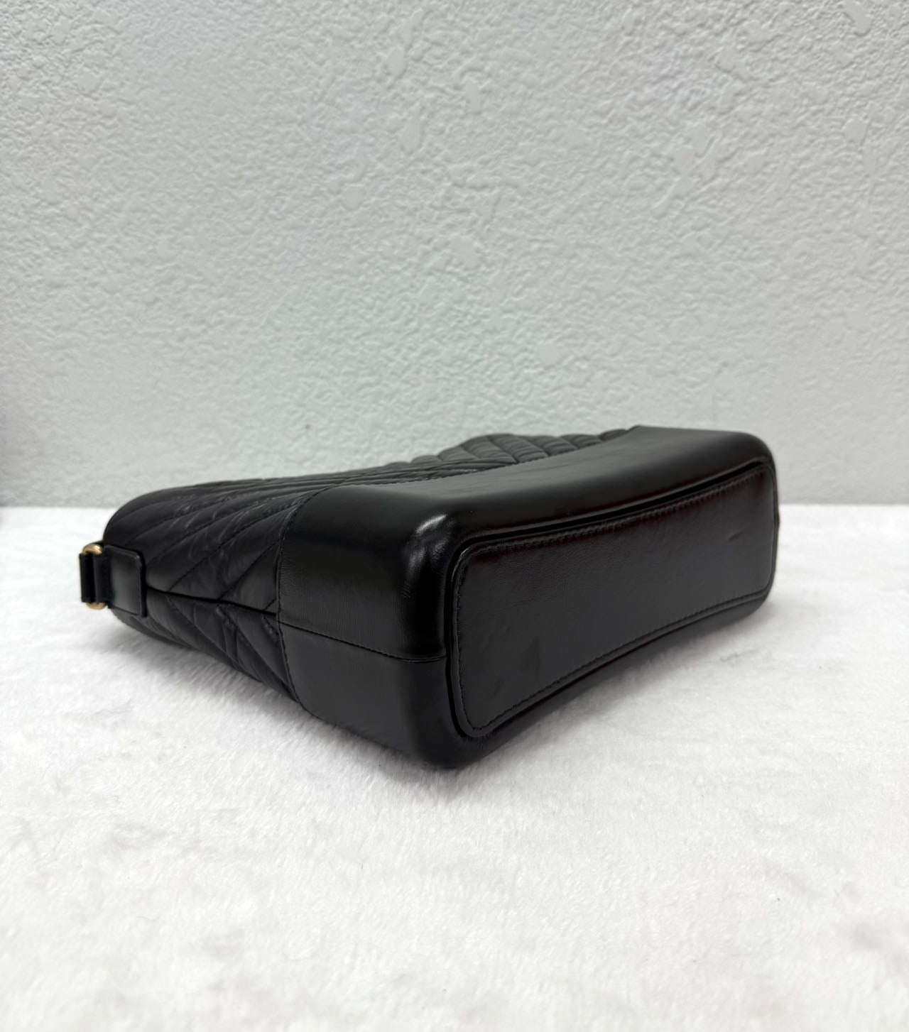 Chanel - Gabrielle Hobo Bag - Leather - Black - (Medium)