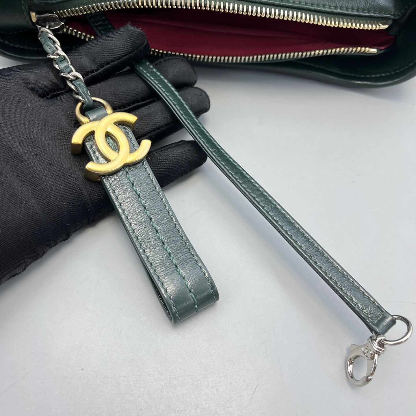 Chanel - Gabrielle Hobo Bag - Leather - Green - (small)