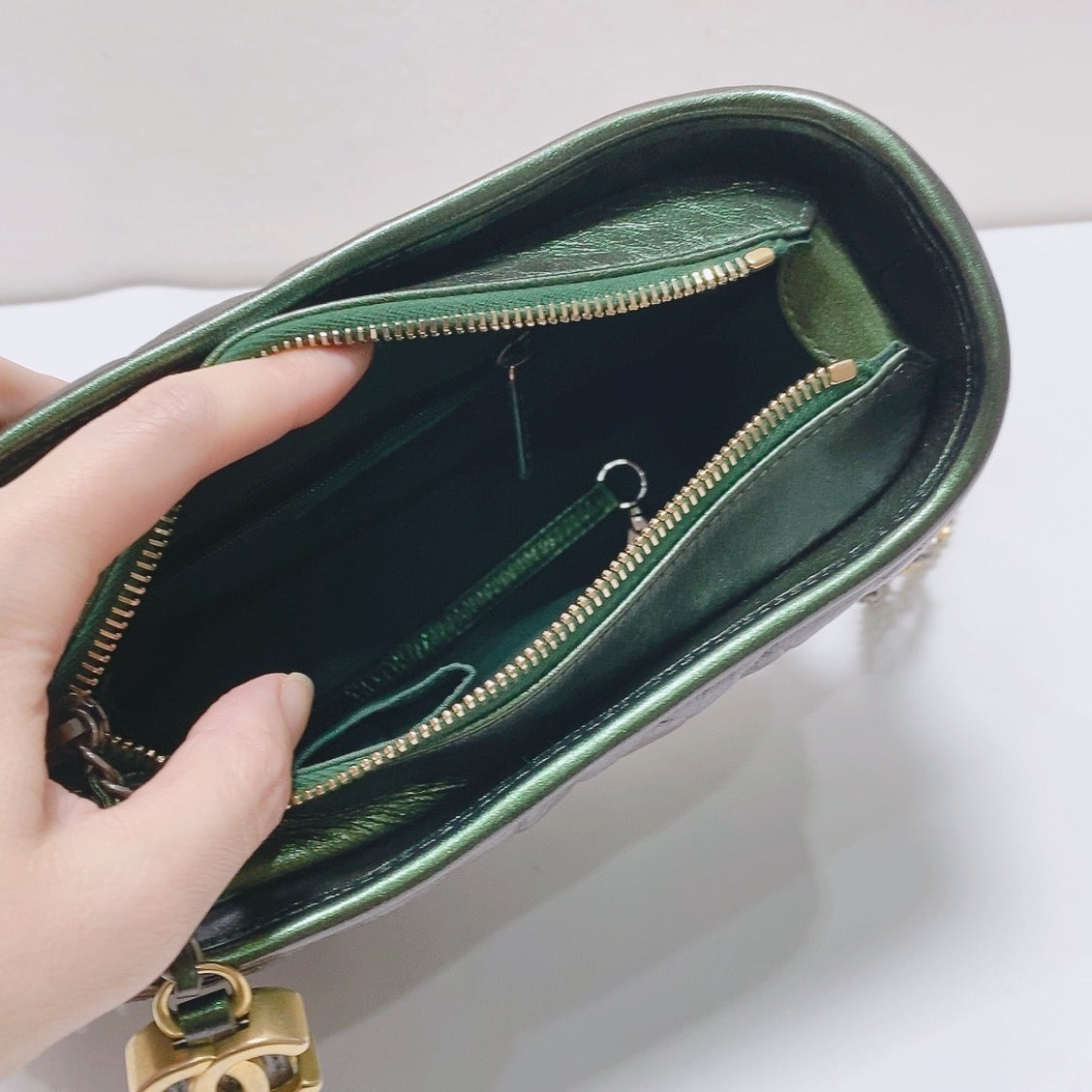 Chanel - Gabrielle Hobo Bag - Leather - Green - (small)