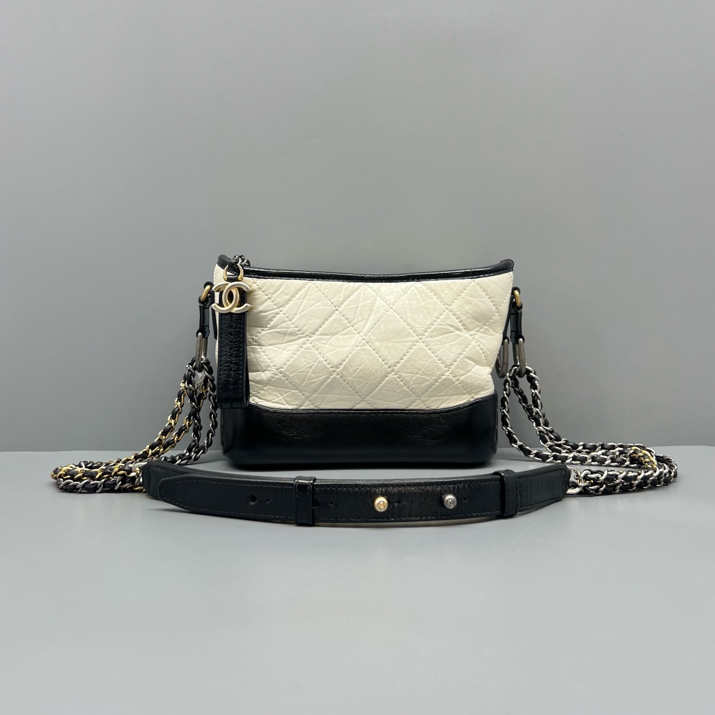 Chanel - Gabrielle Hobo Bag - Leather - Multicolour - (Small)