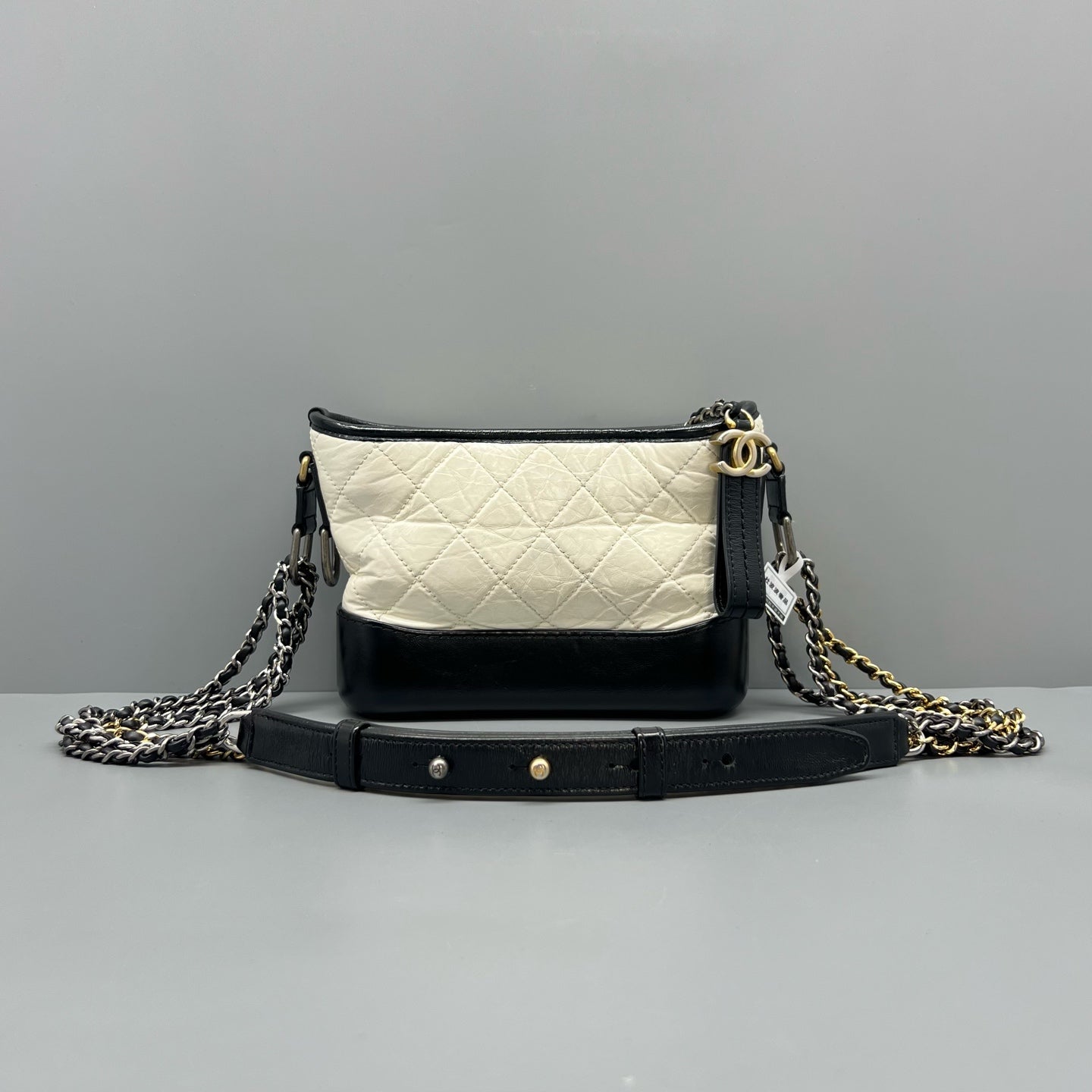 Chanel - Gabrielle Hobo Bag - Leather - Multicolour - (Small)