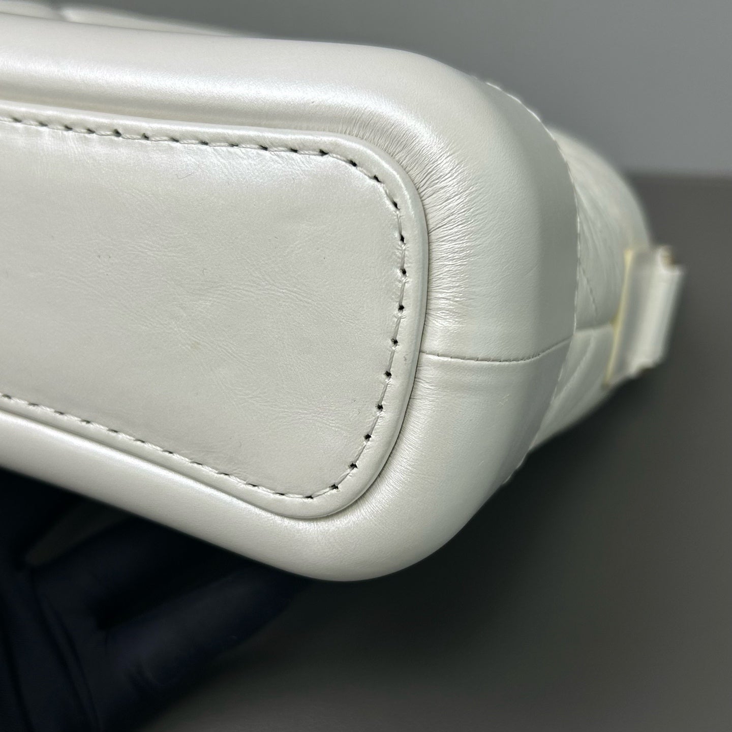Chanel - Gabrielle Hobo Bag - Leather - White - (small)