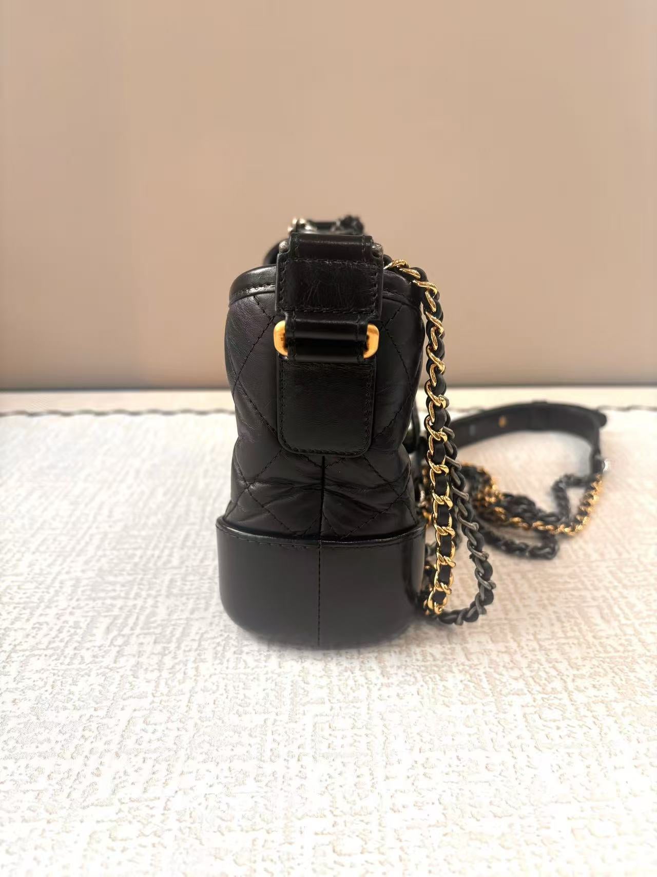 Chanel - Gabrielle Hobo Bag (Mini) - Vintage calfskin leather and smooth calfskin leather - Black - (mini)