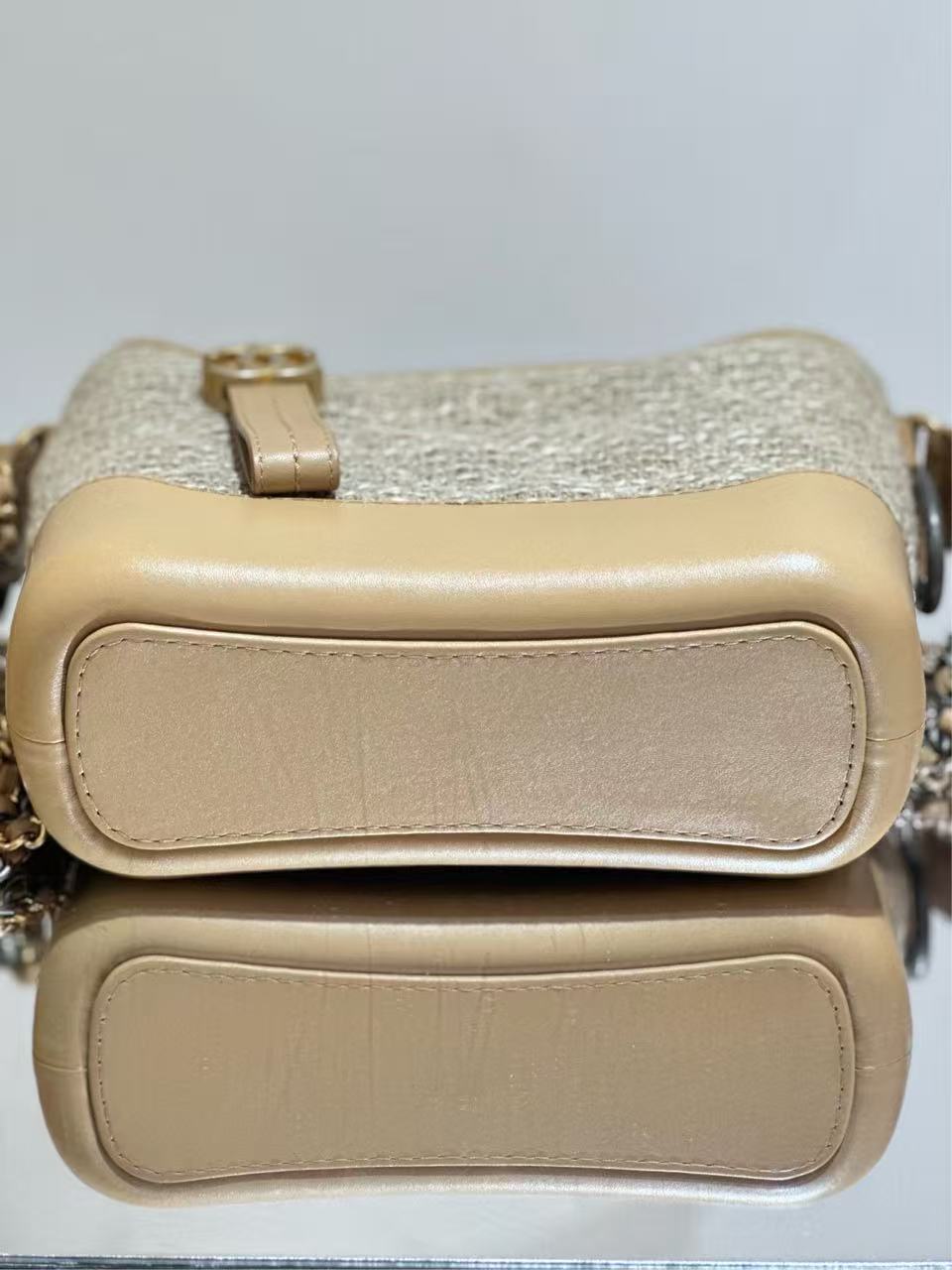 Chanel - Gabrielle Hobo Bag - Tweed and Leather - Beige - (small)