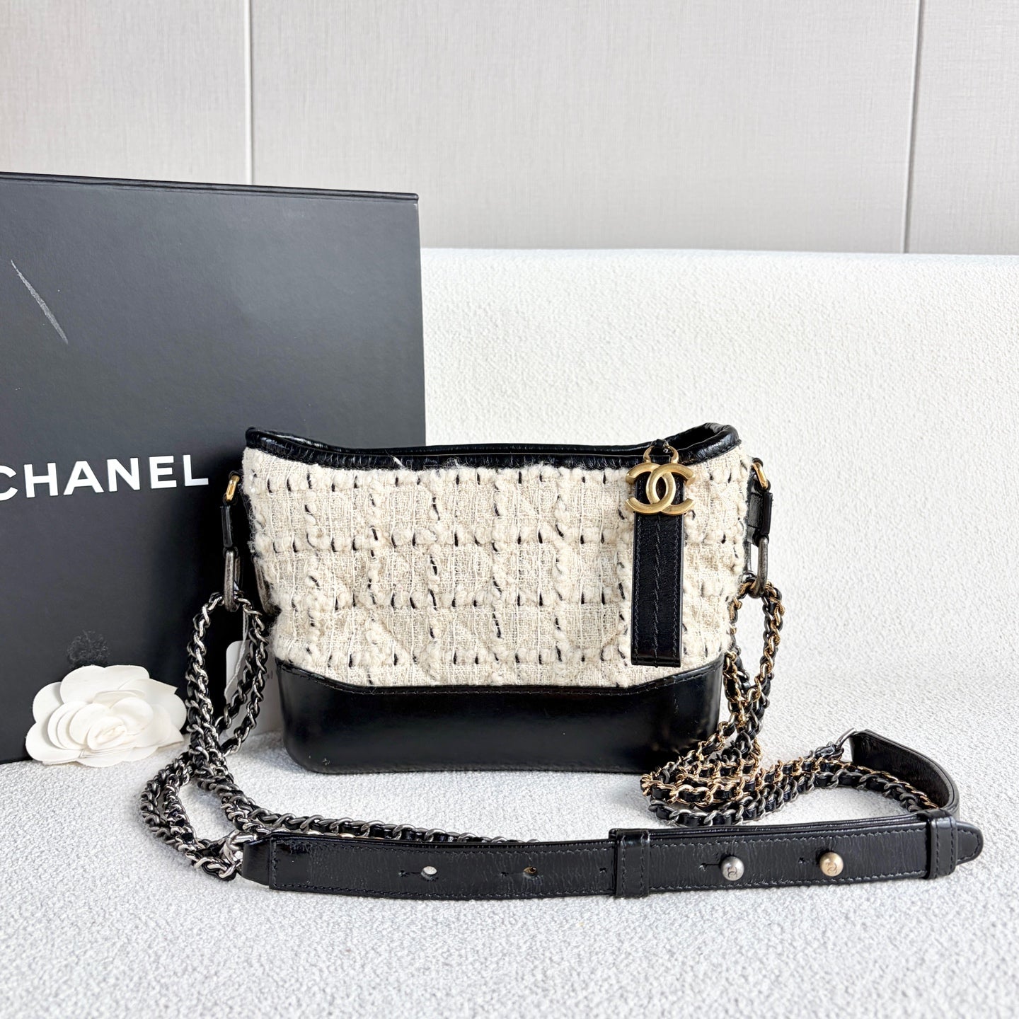 Chanel - Gabrielle Hobo Bag - Tweed and leather - Multicolour - (small)