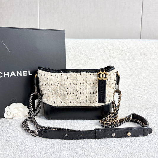 Chanel - Gabrielle Hobo Bag - Tweed and leather - Multicolour - (small)