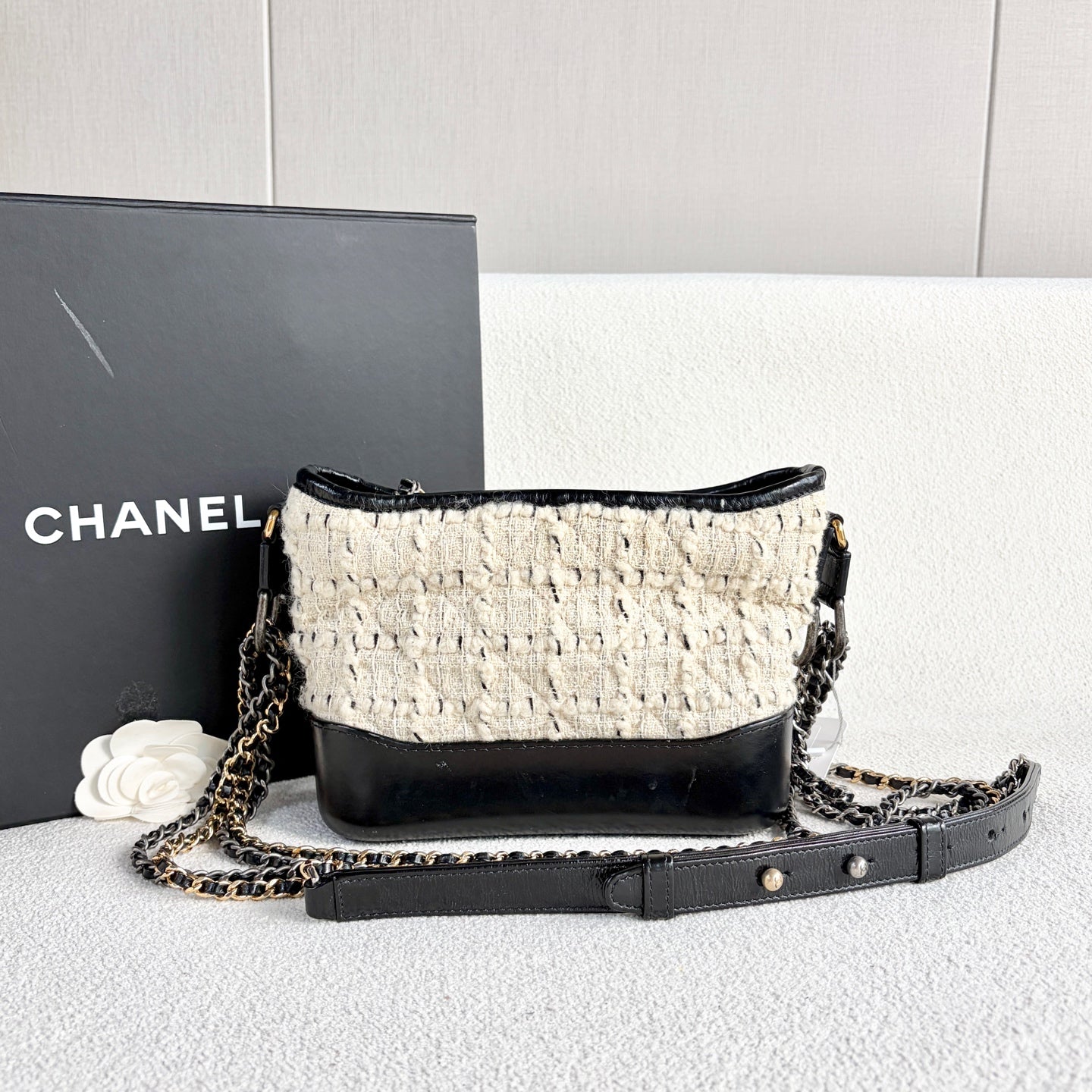 Chanel - Gabrielle Hobo Bag - Tweed and leather - Multicolour - (small)