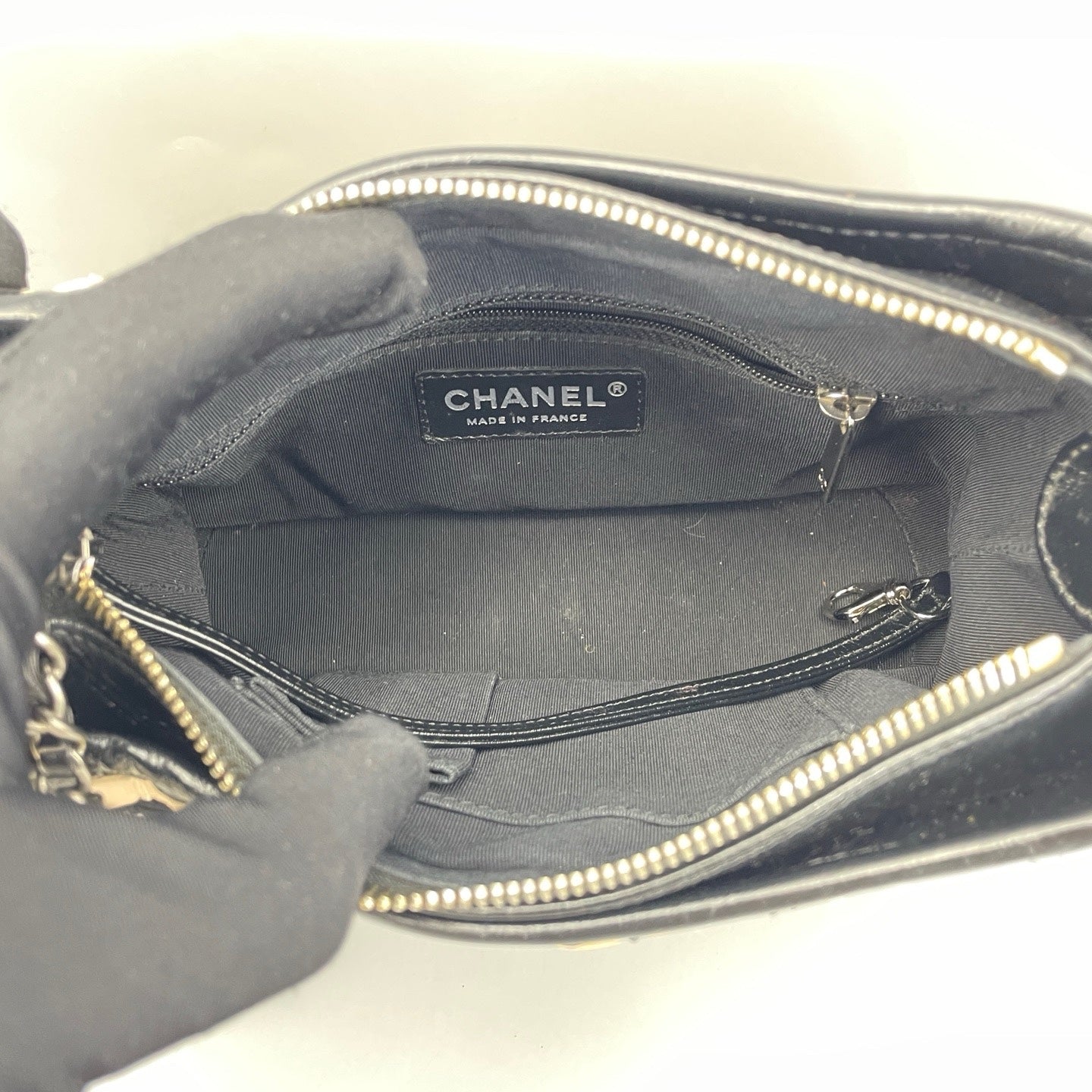 Chanel - Gabrielle Hobo Bag - Woven fabric and aged calfskin leather - Multicolour with Black accents - (Small)