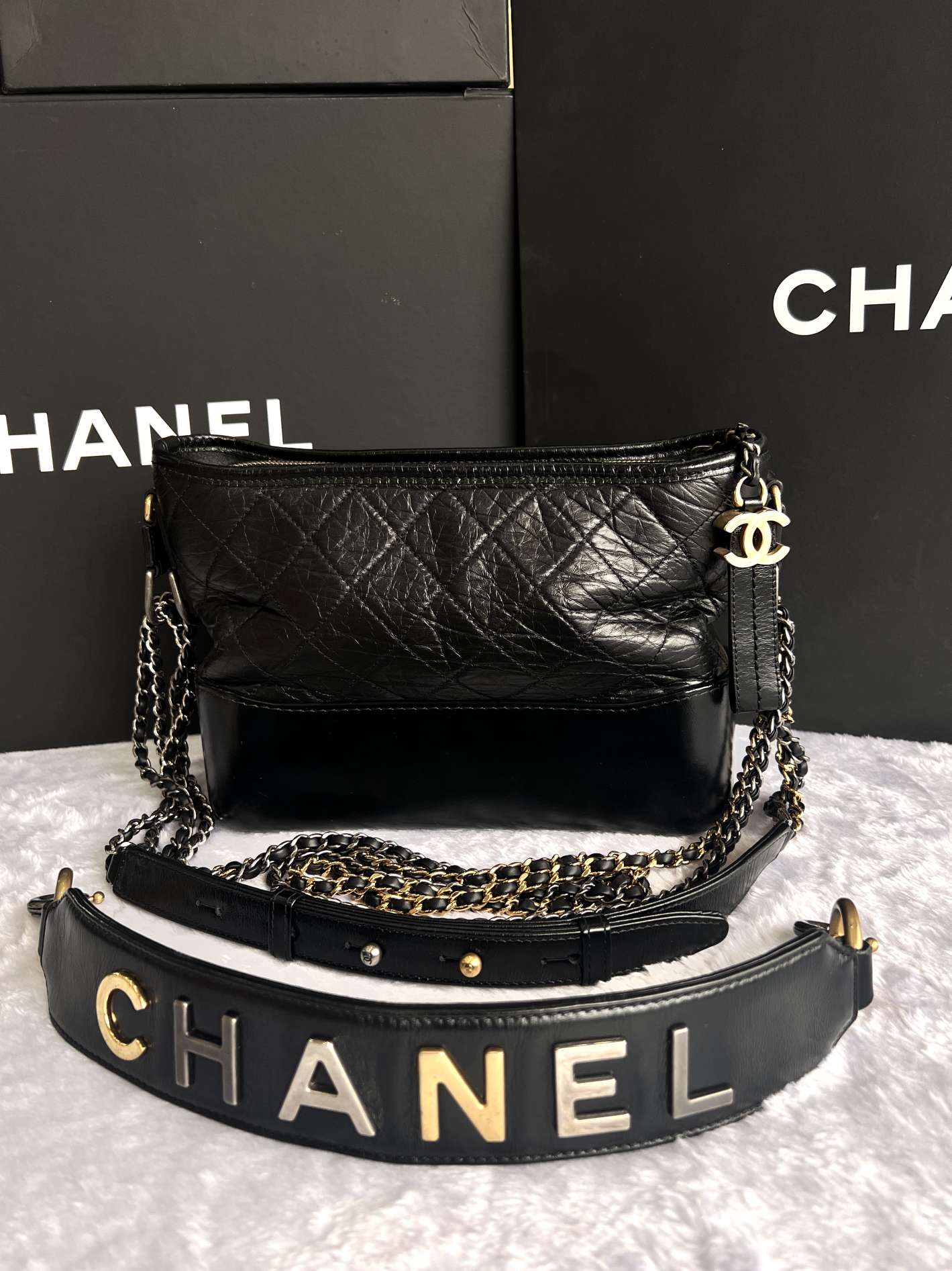 Chanel - Gabrielle Hobo - Leather - Black - (small)