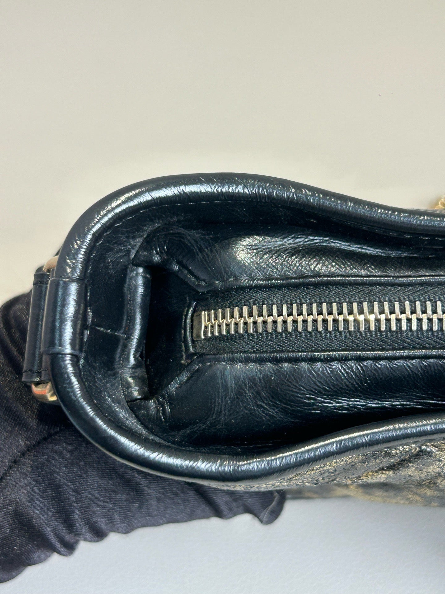 Chanel - Gabrielle Hobo - Leather - Black - (small)