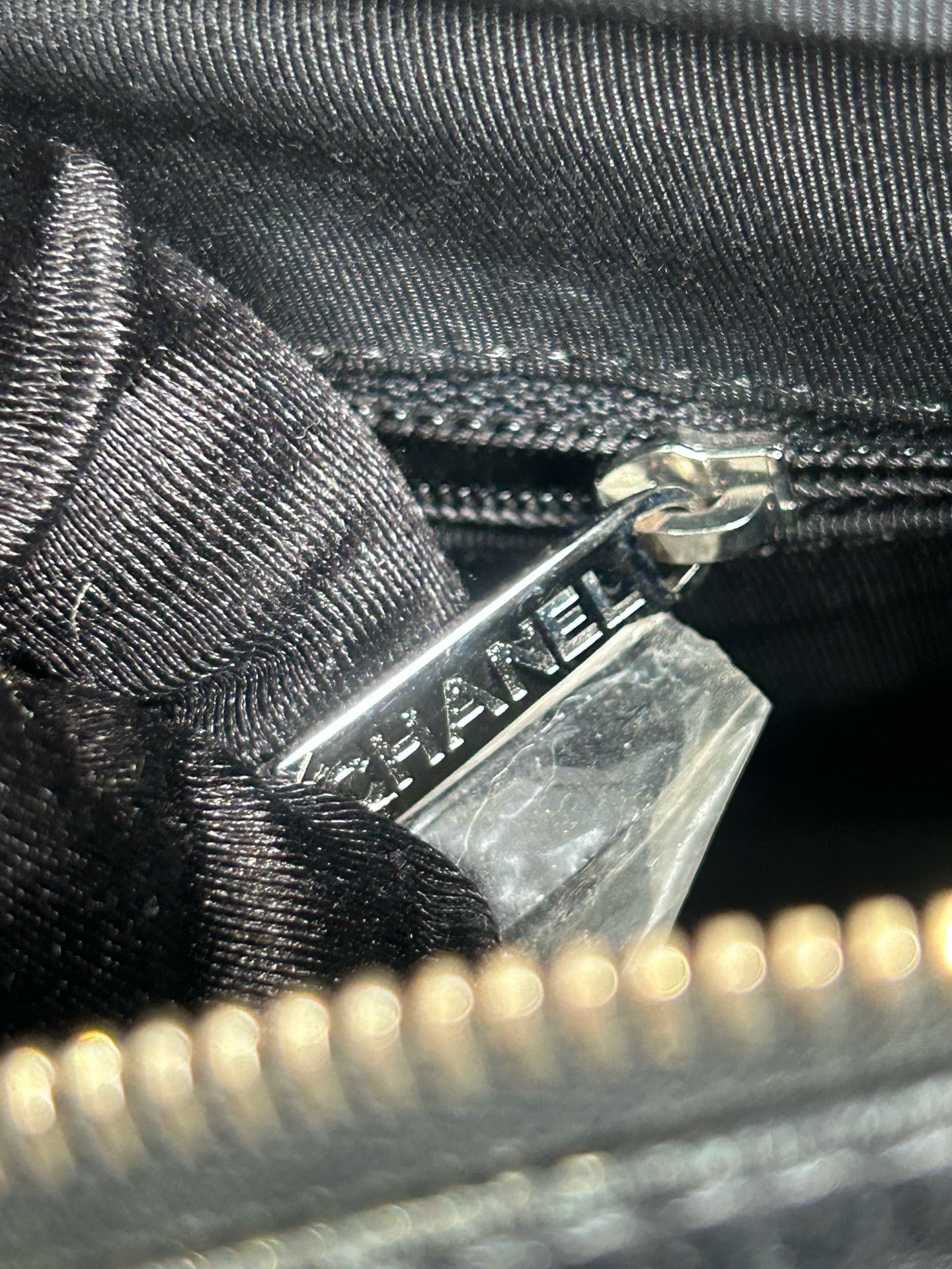 Chanel - Gabrielle Hobo - Leather - Black - (small)