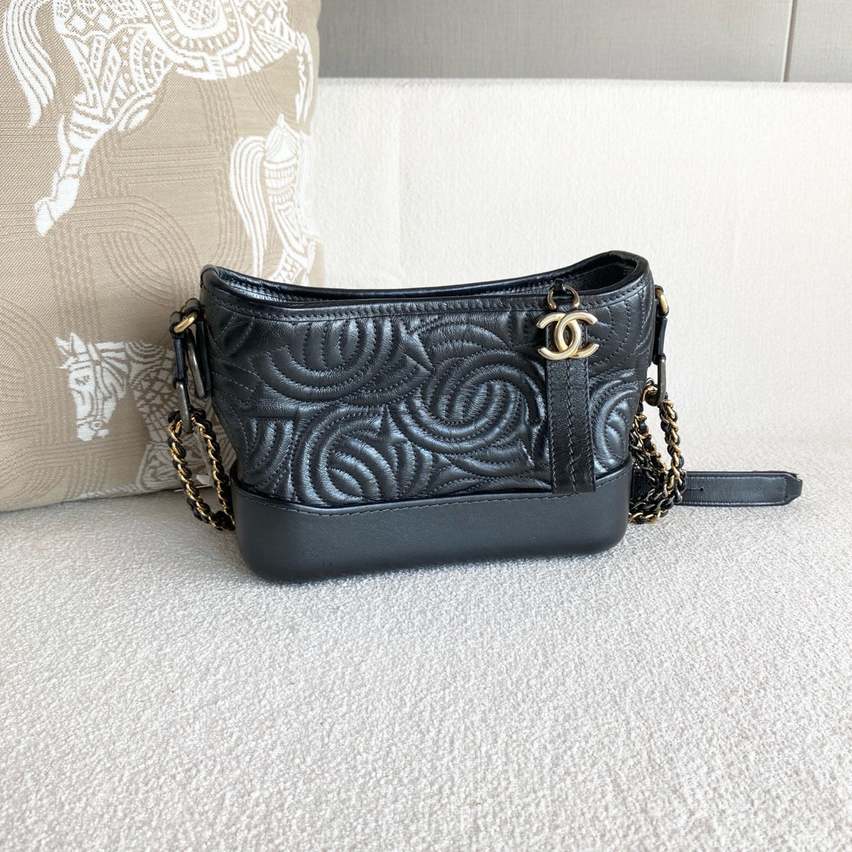 Chanel - Gabrielle Hobo - Leather - Grey - (Small)