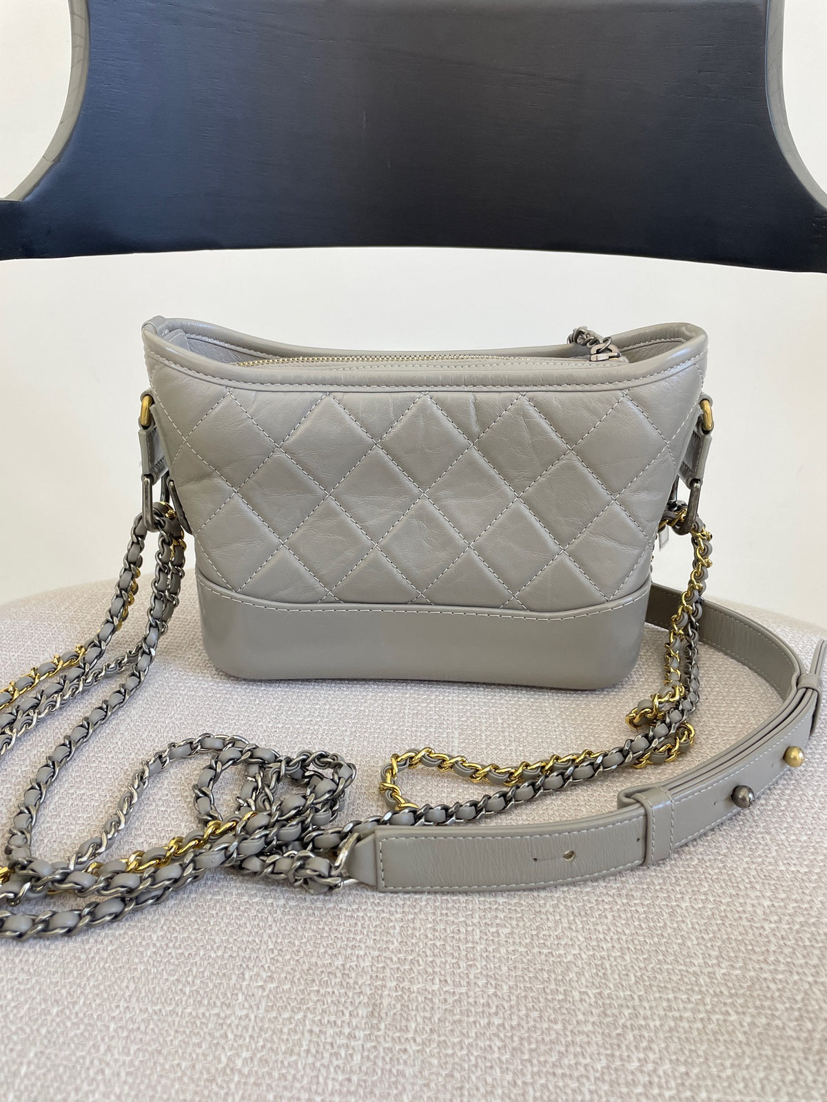 Chanel - Gabrielle Hobo - Leather - Grey - (small)