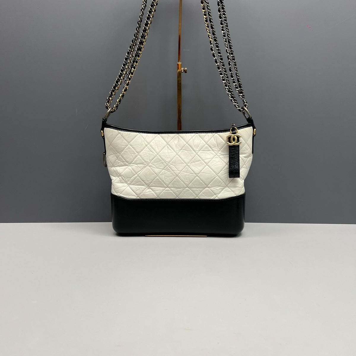 Chanel - Gabrielle Hobo Medium - Leather - Multicolour - (Medium)