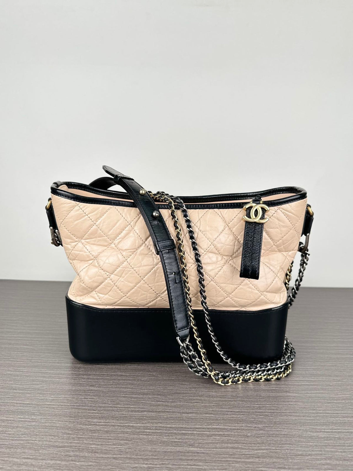 Chanel - Gabrielle Hobo Medium - Leather - Multicolour - (Medium)