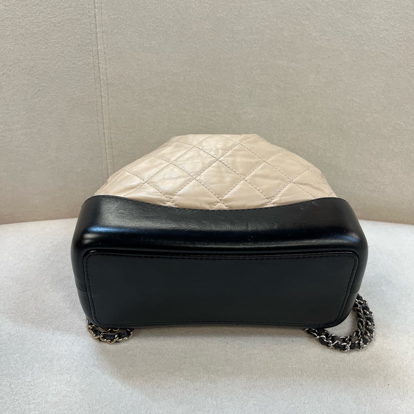 Chanel - Gabrielle - Leather - Beige - (small)