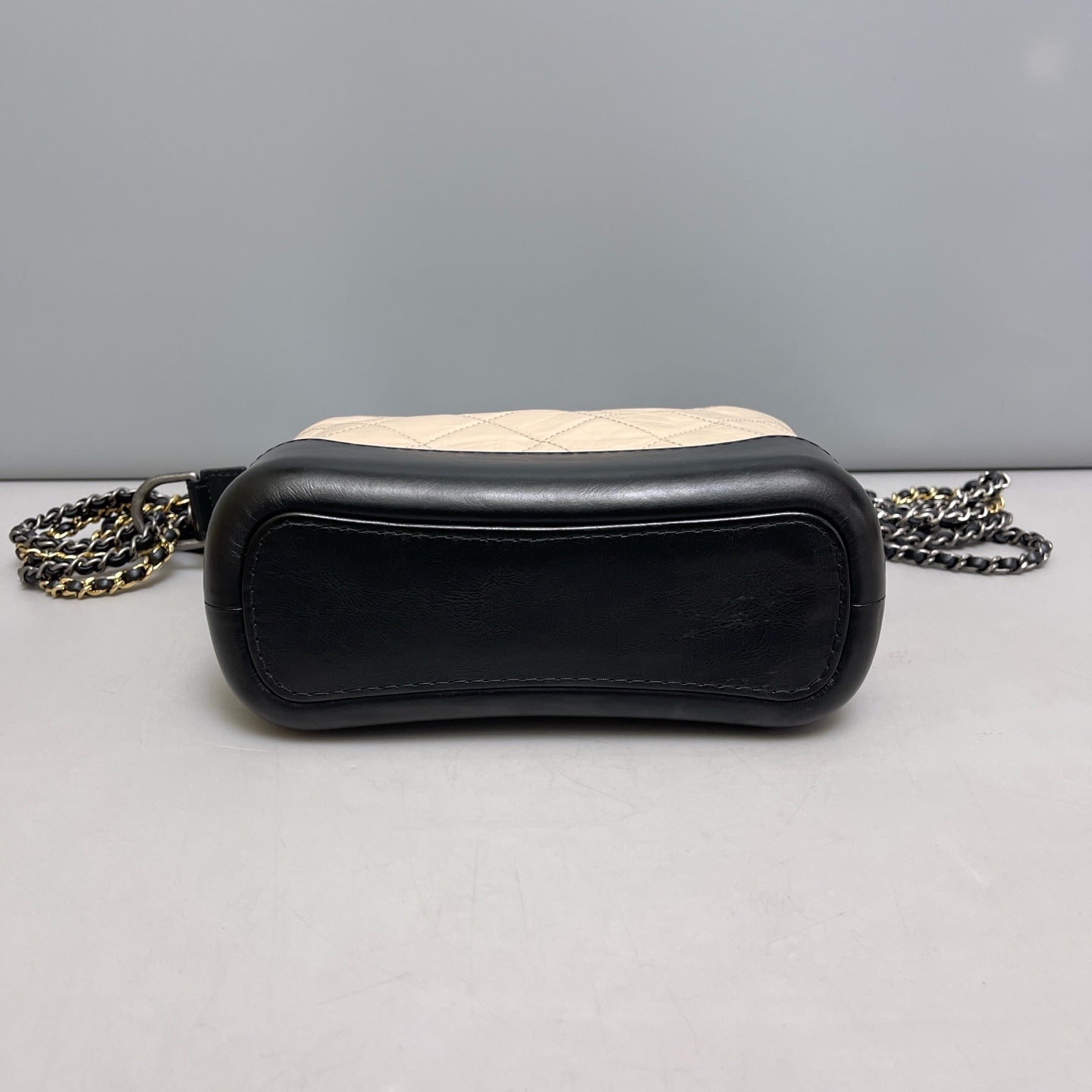 Chanel - Gabrielle - Leather - Beige - (Small)
