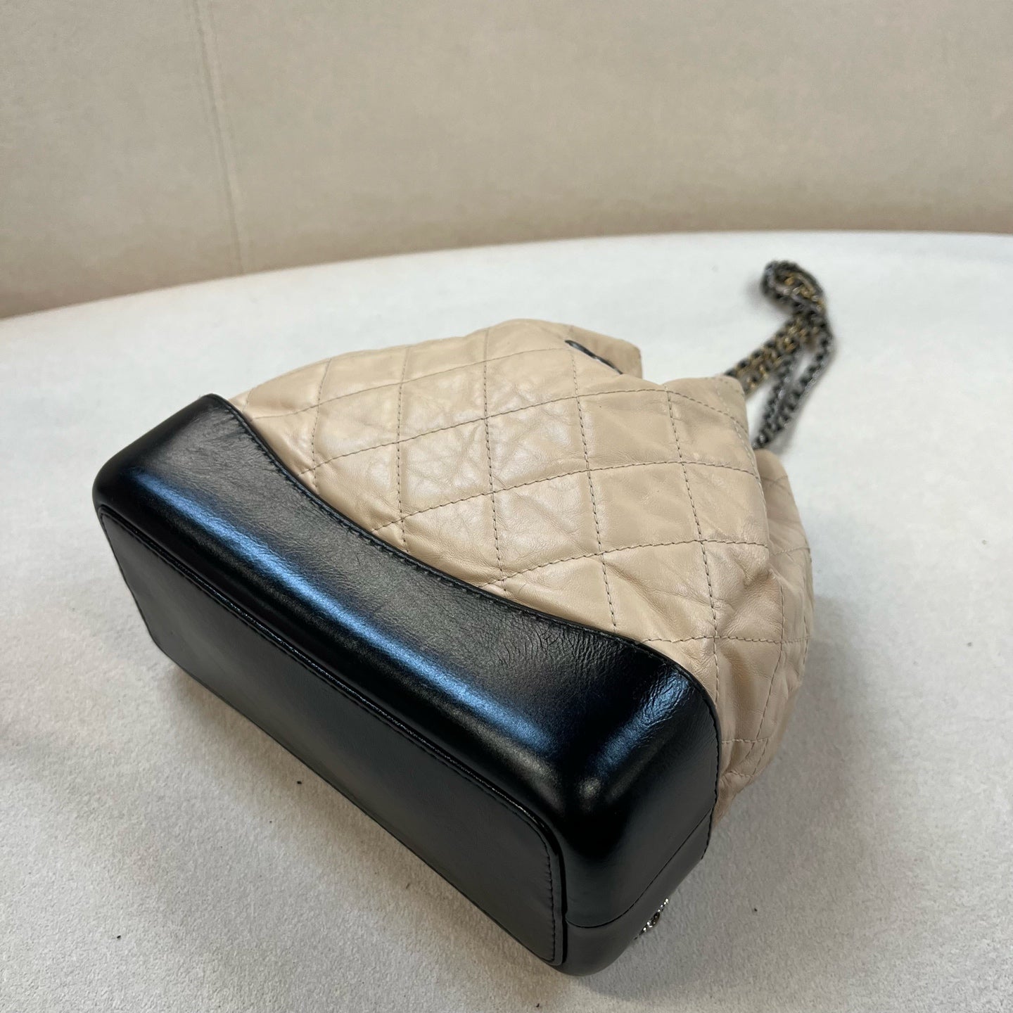 Chanel - Gabrielle - Leather - Beige - (small)