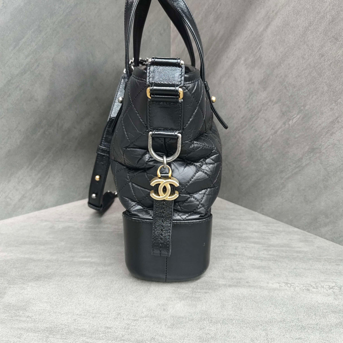 Chanel - Gabrielle - Leather - Black