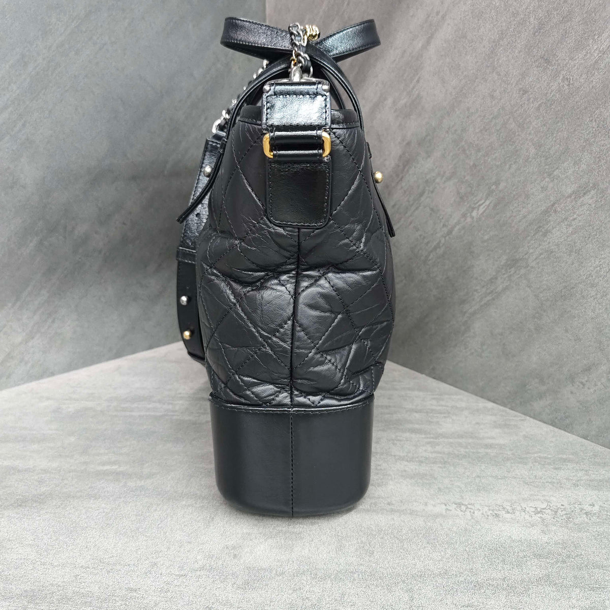 Chanel - Gabrielle - Leather - Black