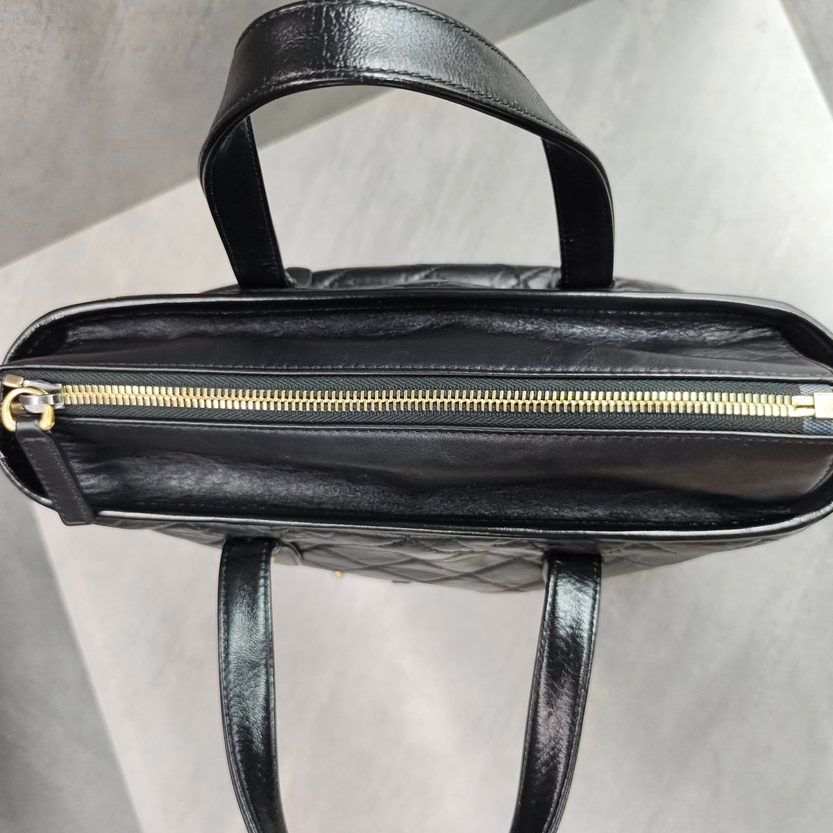 Chanel - Gabrielle - Leather - Black